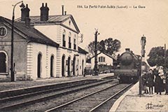 La gare de chemin de fer - arrivée du train<br>Carte postale début XX<sup>e</sup> siècle