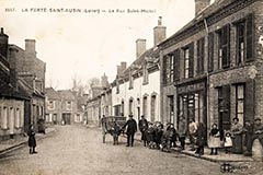 La rue Saint-Michel vue depuis la rue principale.<br>
		          carte postale début XX<sup>e</sup> siècle